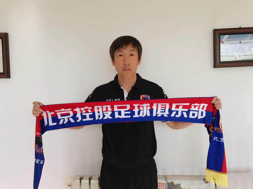 ;唐人街第一神探唐仁不仅是搞笑担当，更是动作担当